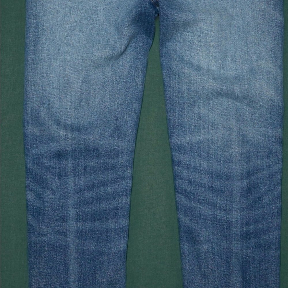 AE77 Premium Mom Jeans from American Eagle Size 4 - Picture 9 of 10